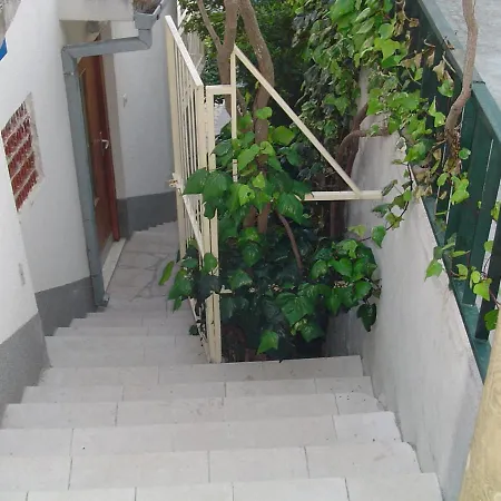 Amazing View Over The Apartment Omiš